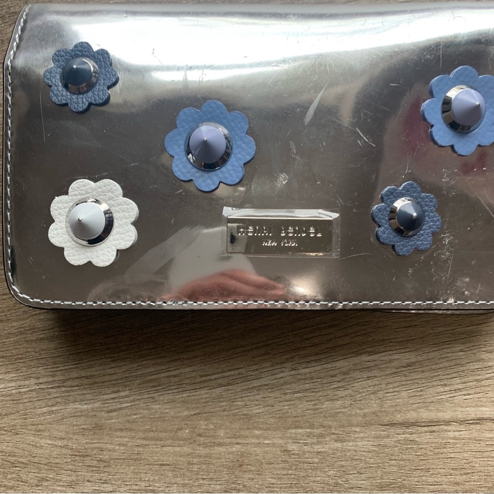 Henri Bendel Mini Smartphone Silver Metallic Appliqué Crossbody Wallet - Picture 4 of 11